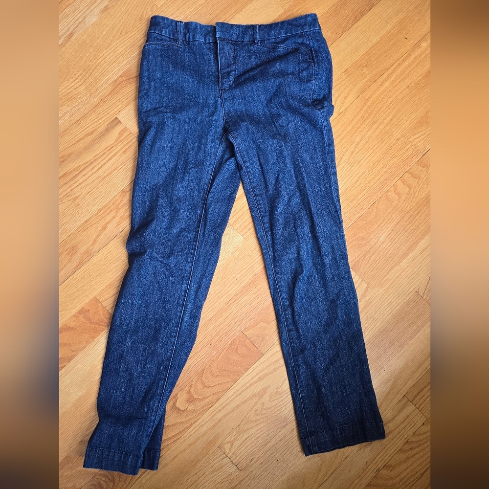 Excellent Used Condition White House Black Market Crop Jeans Size 0